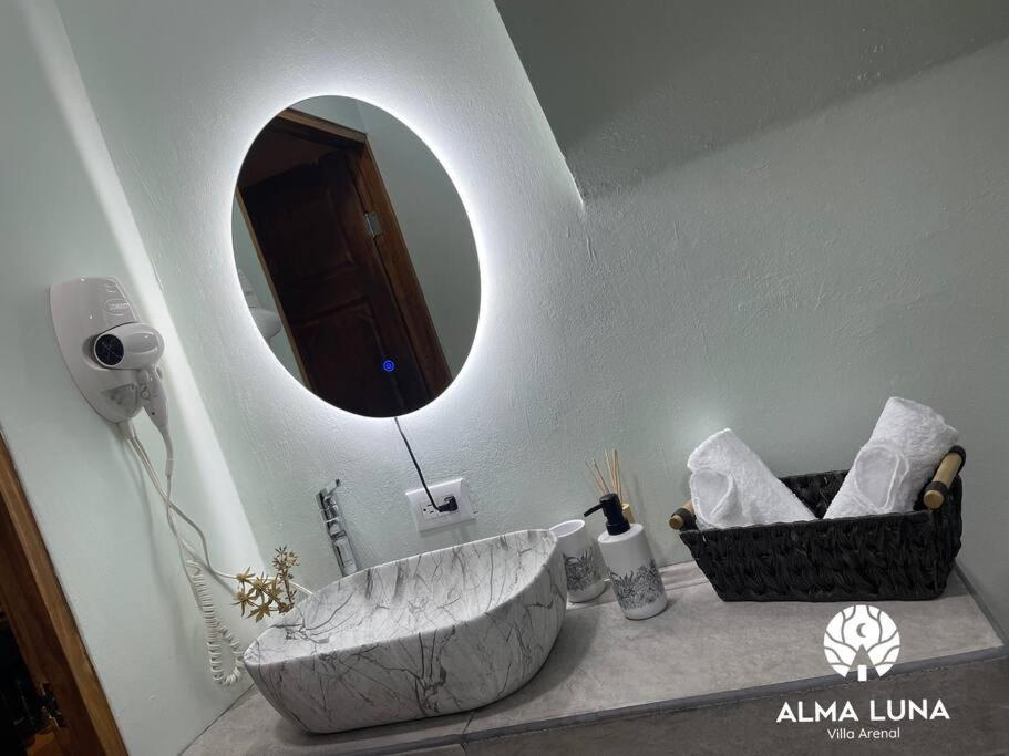 Alma Luna Arenal Monterrey