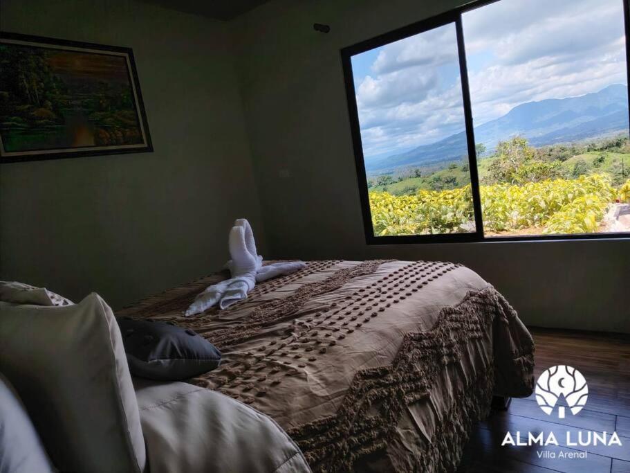 Alma Luna Arenal Chalet *